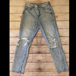 AMERICAN EAGLE MOM JEANS SZ 6 LONG